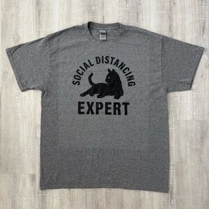Social Distancing Expert Gildan Gray Short Sleeve Tee with Cat Graphic